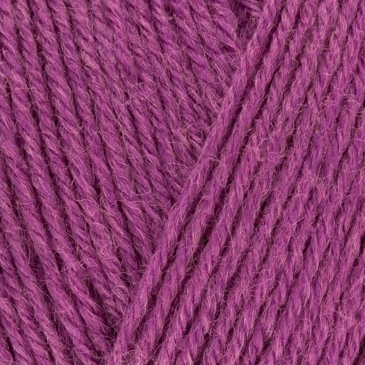 West Yorkshire Spinners Signature 4ply - Blackcurrant Bomb 735