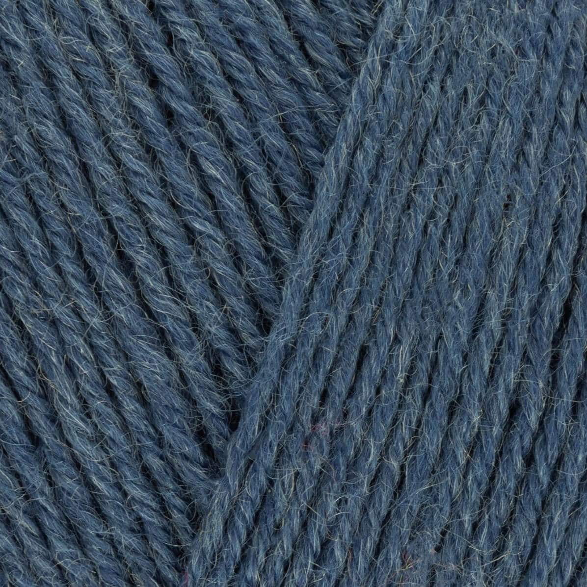 West Yorkshire Spinners Signature 4ply - Juniper 157